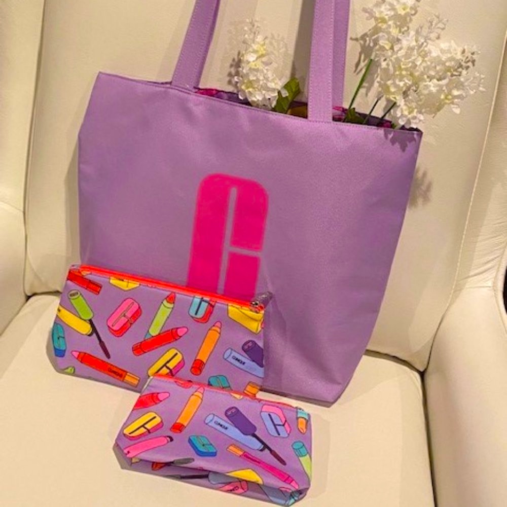 CLINIQUE Cosmetic Bags (set of three)